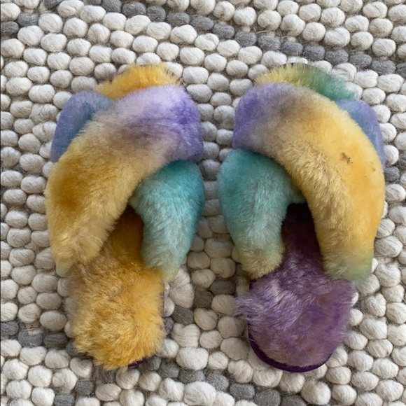 Emu tie dye house slippers - Picture 2 of 4